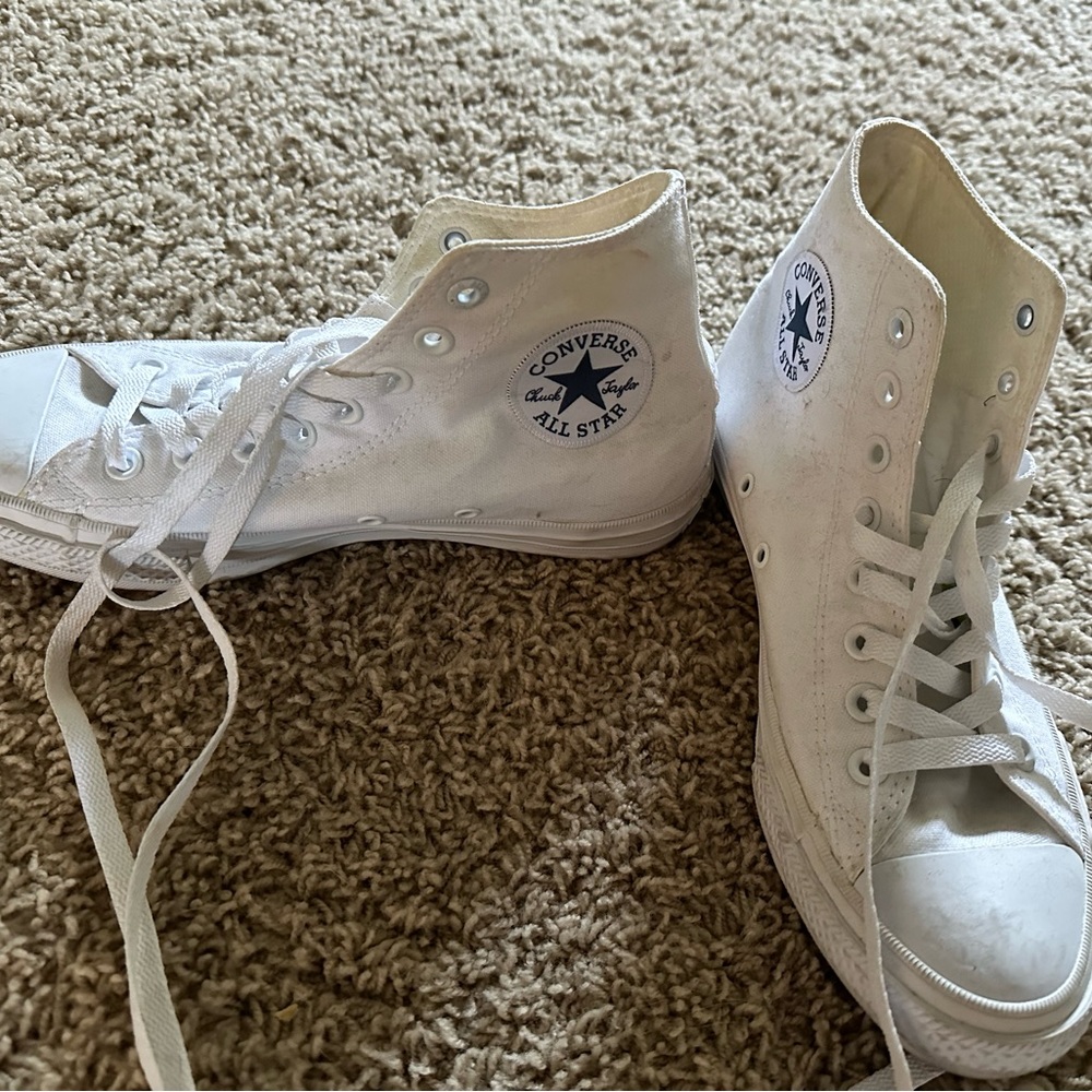 White converse allstar high top sneakers